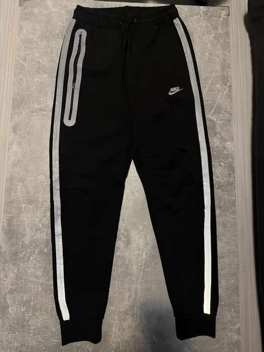 Продавам панталони