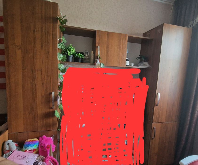 Продам 2 кровати и шкаф