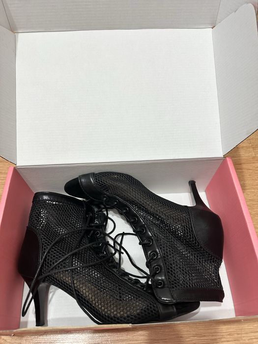 Хот Хилсы для танцев б/у