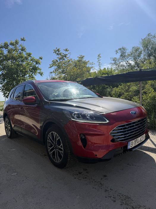 Ford Kuga 2021 PLUG IN HIBRID Titanium avariat / avariate