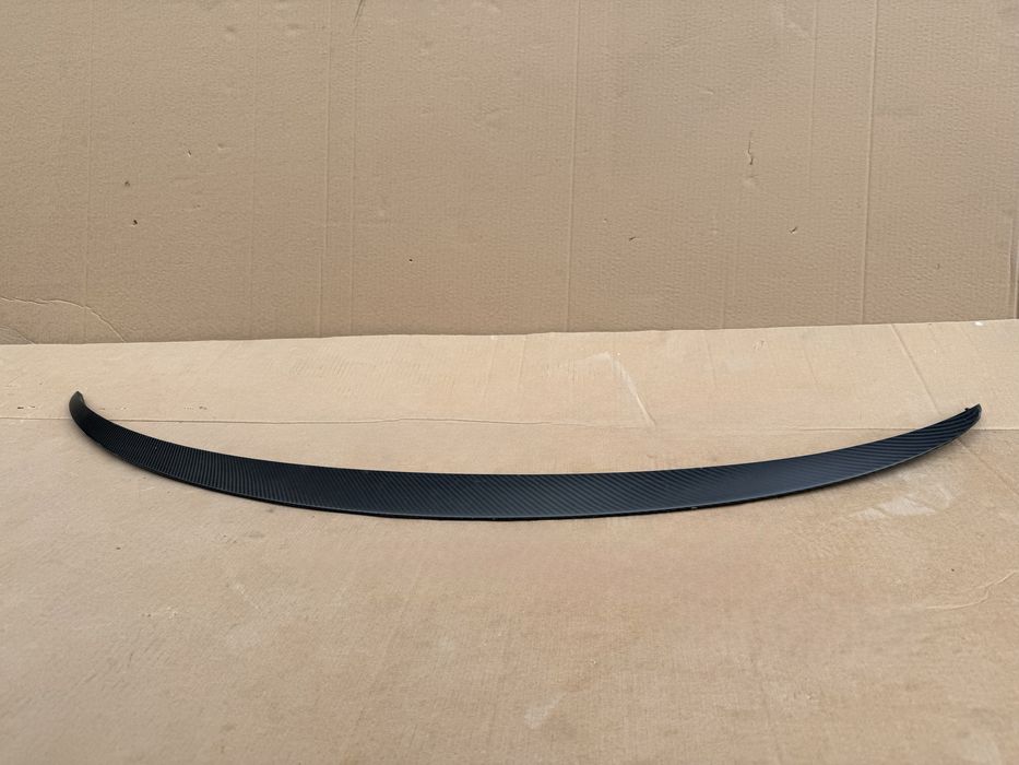 Карбонов спойлер Tesla Model Y 2017-2023