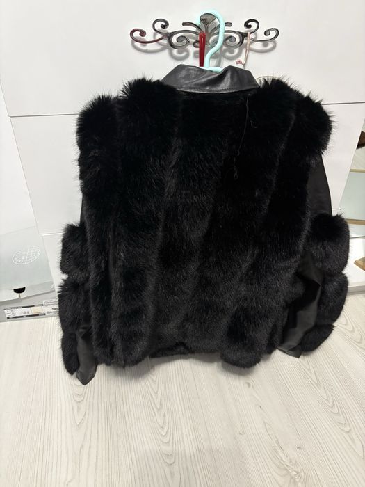 Haina blana artificiala