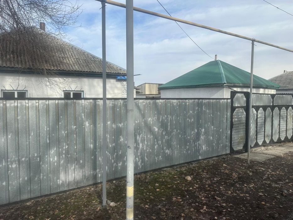 Продам дом 3 комнаты и кухня