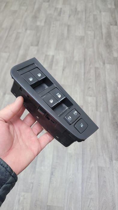 Блок управления стеклоподьемниками Chevrolet Epica / Daewoo Tosca