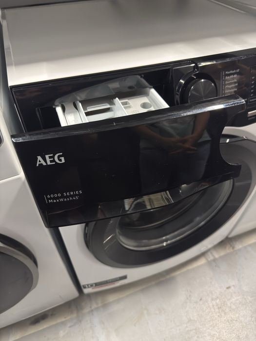 Mașină de spălat rufe AEG LR6AMZ48FL