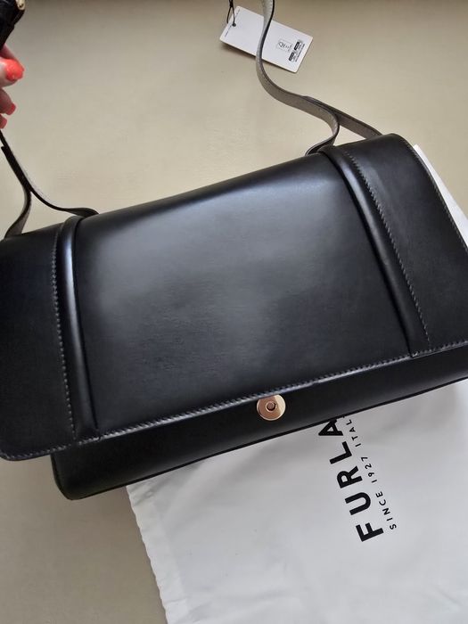 Geanta noua Furla