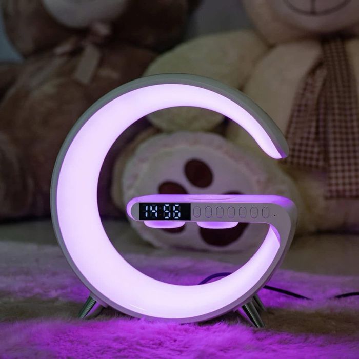 Смарт лампа 4в1.зареждане на телефон,високоговорител,лампа и будилник