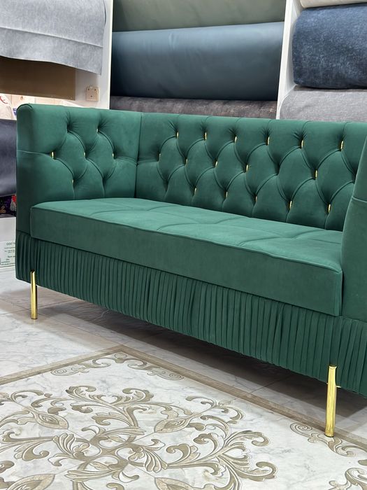 Продается новий диван