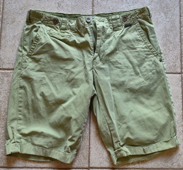 Vand 3 perechi pantaloni, marime M