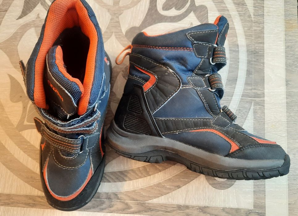 Топли , зимни боти за момче