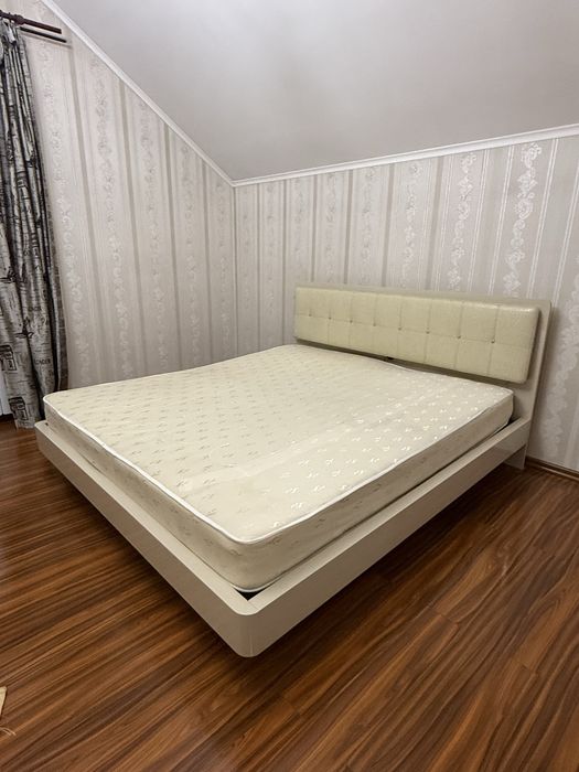 Продам спальний гарнитур б/у
