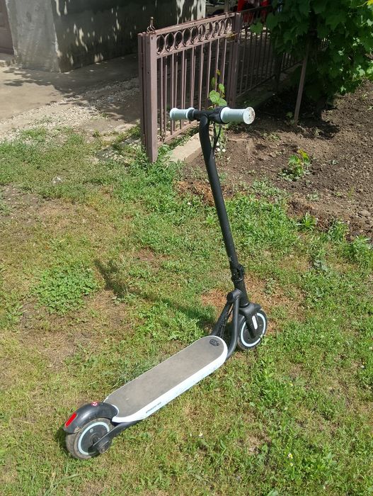 Vând Trotineta BTWIN XSD100E