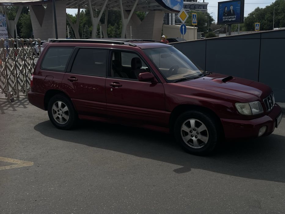 Subaru Forester 2000г