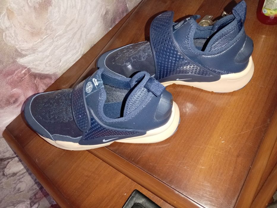 Кроссовки Nike 42