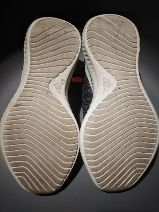 Маратонки Adidas parley