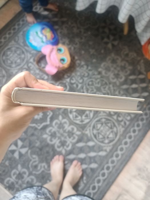 Продам книгу "Больше не могу"