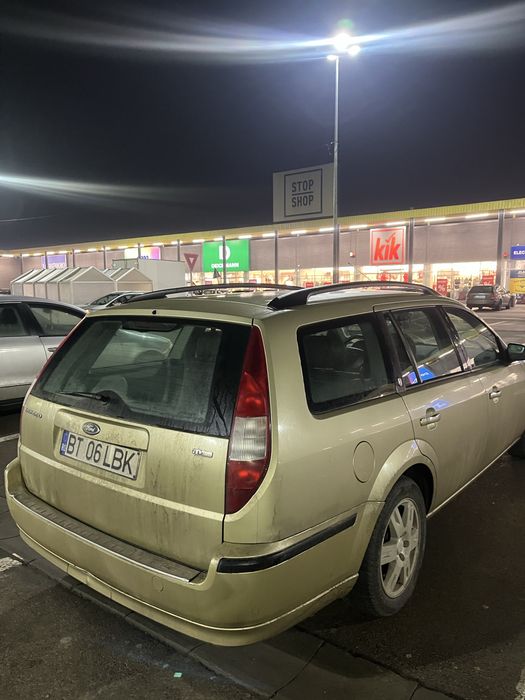 Vând  ford mondeo