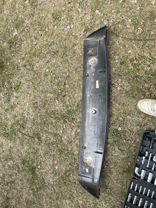 Спойлер 5 та врата за порше кайен 955 2004г.