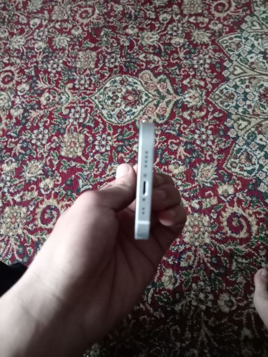 Iphone 12 mini kelishamiz srochno