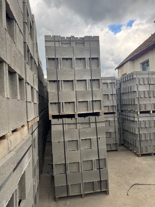 Vand boltari cu certificat de conformitate