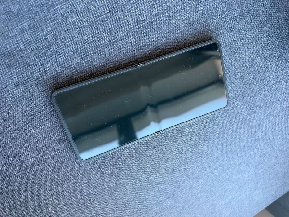 Samsung z7 flip black