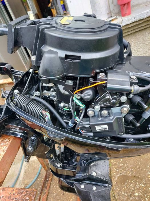 Мercury F9.9MH   на 2 мото часа НЕРАЗЛИЧИМ ОТ  НОВНОВ