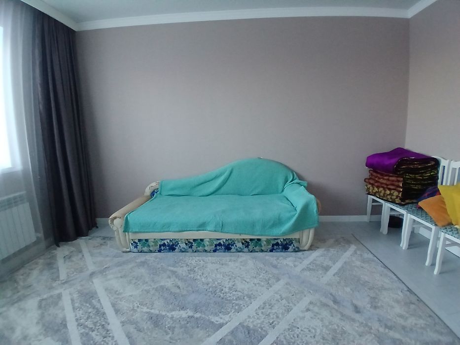 Диван сатылады срочно.