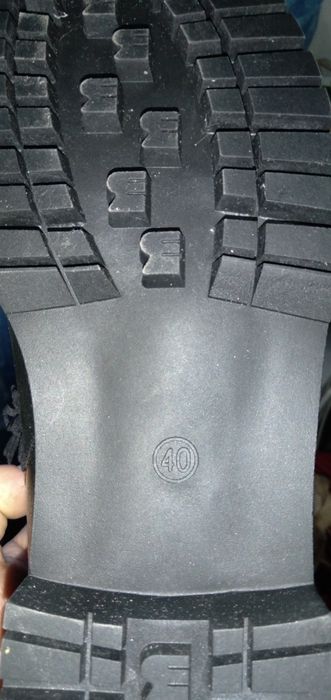 Сапожки женские .