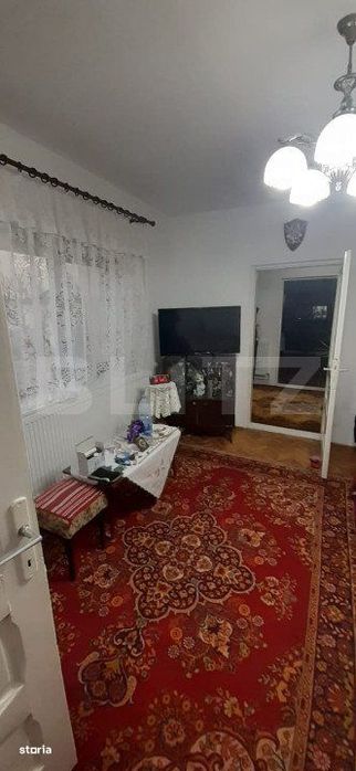 Casa de vanzare, cu 3 camere, 138 mp, zona Calea Domneasca