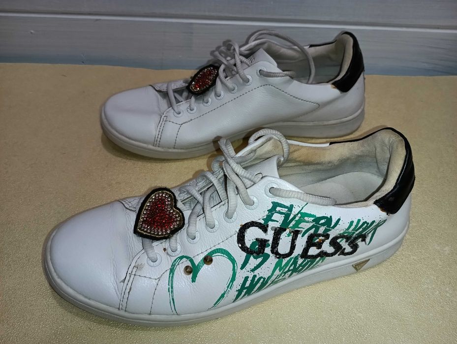 Guess N 39 Love - 35 лв