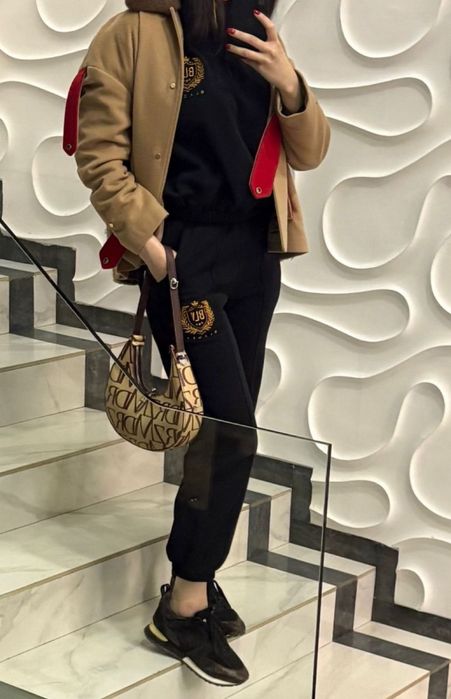 Продам костюм Blacky brand