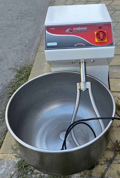 Продавам Тестобъркалка