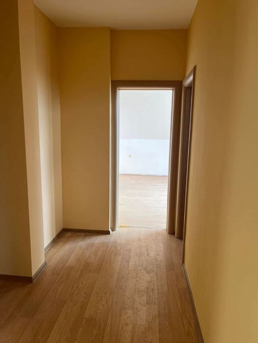 Продава се Тристаен апартамент в Варна, Базар Левски - 198 кв.м за 1213 €/кв.м - Снимка #5