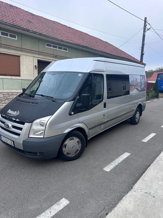 Ford transit 8+1 2010