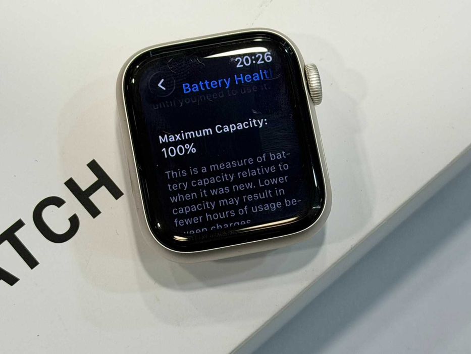 Apple Watch SE 3 40mm Starlight