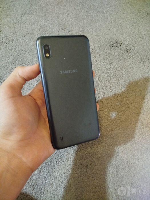 Samsung A10 sotladi arzon qlib beraman tel qlila