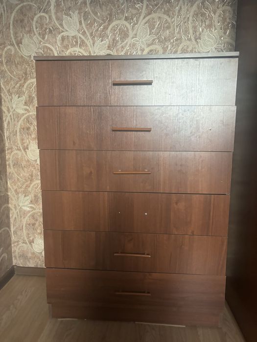 Ағаштан жасалған комод