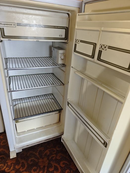 Продам холодильник
