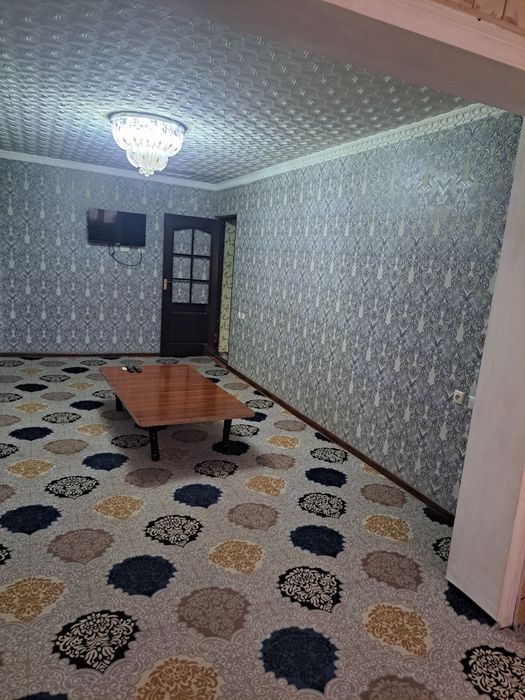 Qarshi shaxar  yangi bozor oldida
2 xona 2 etaj
Muljal Beelin kampanya