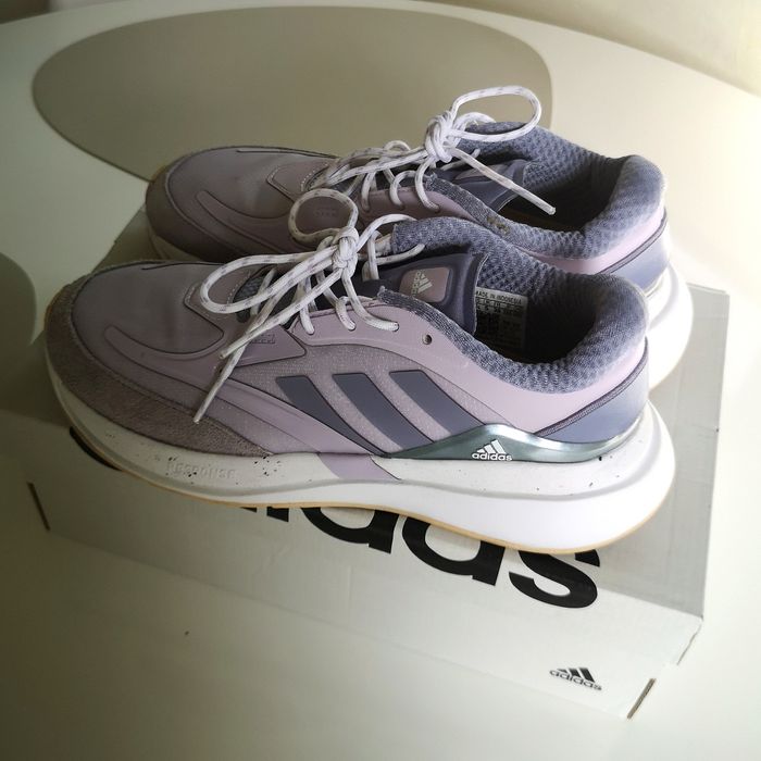 Дамски маратонки ADIDAS Brevard HR0255 38номер