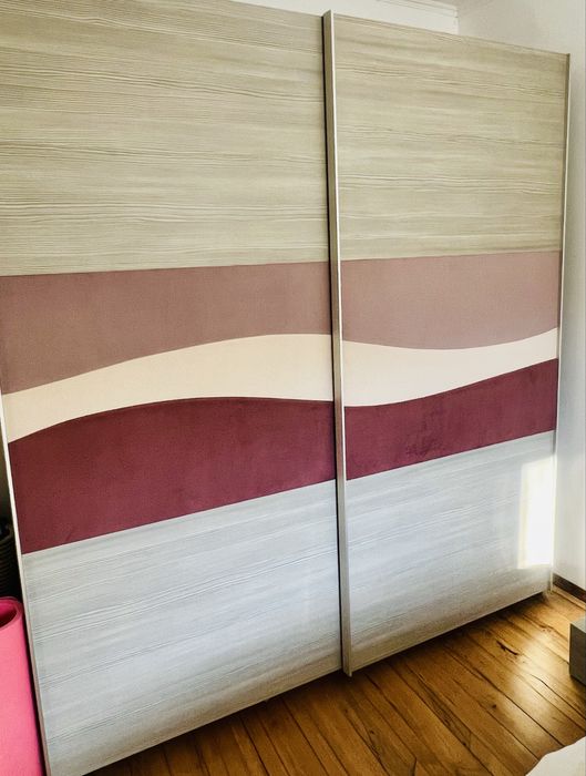 Спалня с Матрак и Подматрачна Рамка и Гардероб и 2 бр Шкафчета