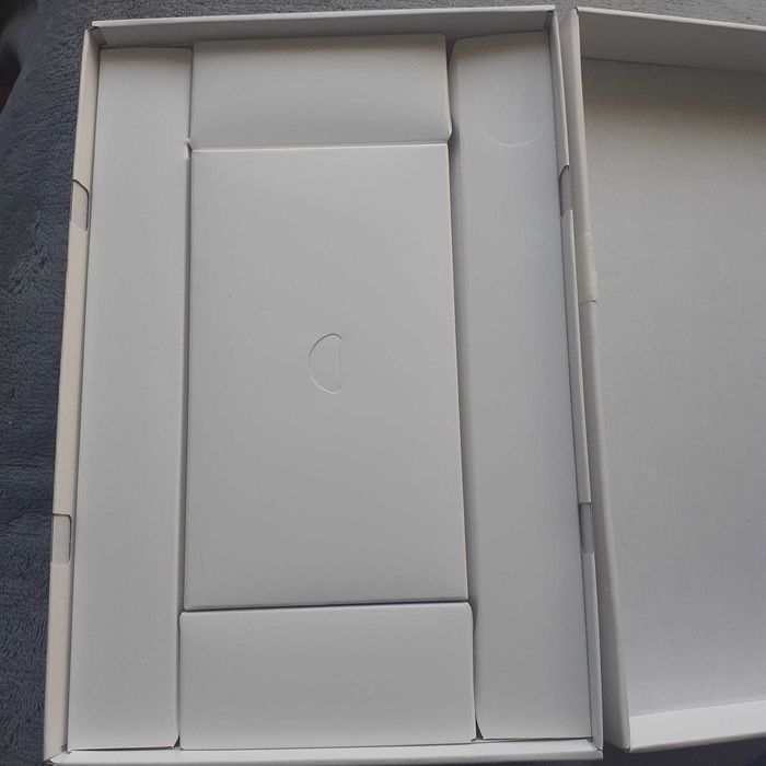 Tableta HONOR PAD X8a - noua/ nefolosita -cu aproape 1 an garantie!