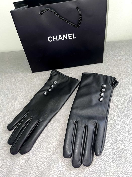 chanel черни кожени ръкавици дамски луксозни с чантичка на марката