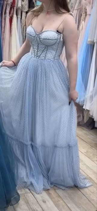 Платье вечернее голубого цвета