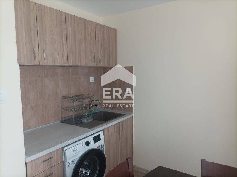 Двустаен обзаведен апартамент под наем, в района на Лятно кино Тракия,