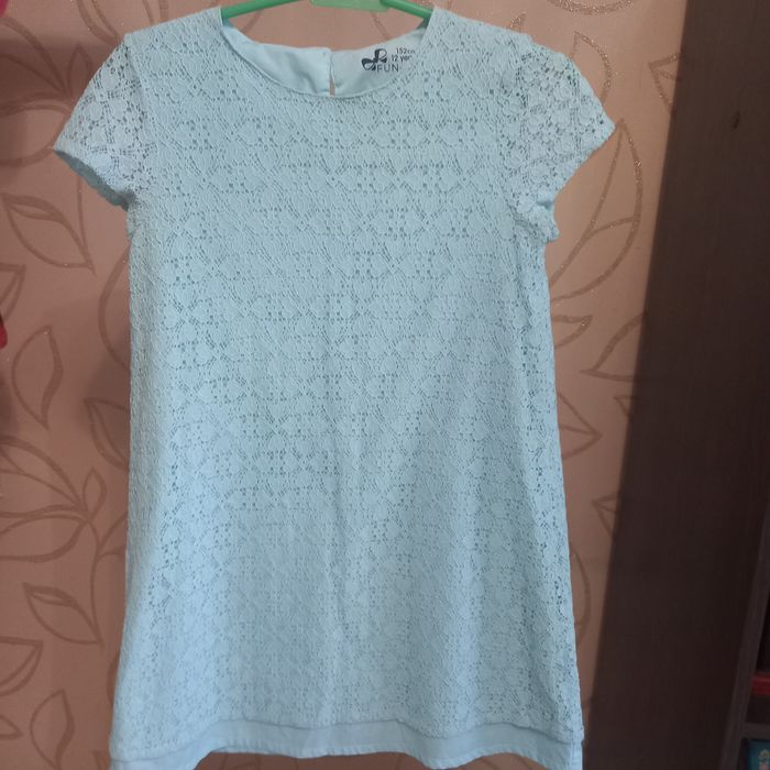 Кружевное платье на девочку