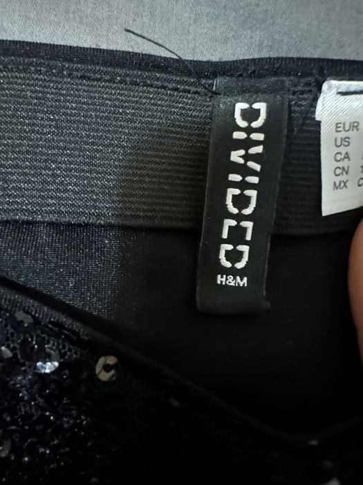 Дамски елегантен черен комплект с пайети – пола и потник