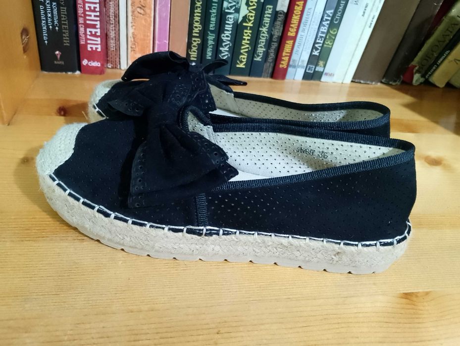 Летни велурени обувки