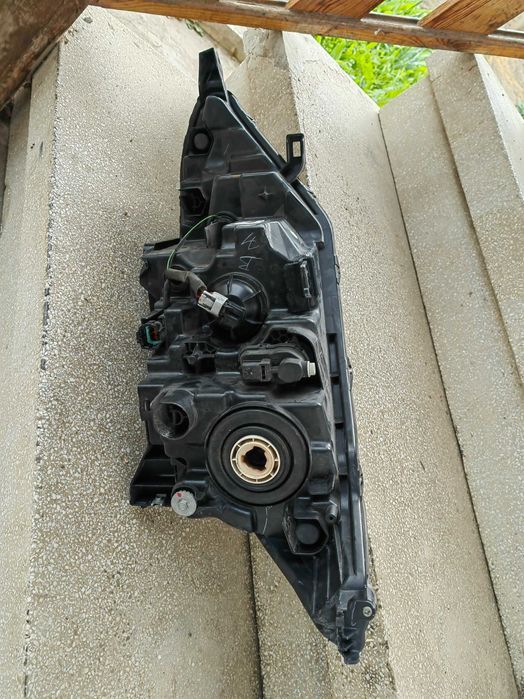 Фар Nissan Qashqai Десен / Фар Нисан Кашкай Халогенен с LED Оригинален