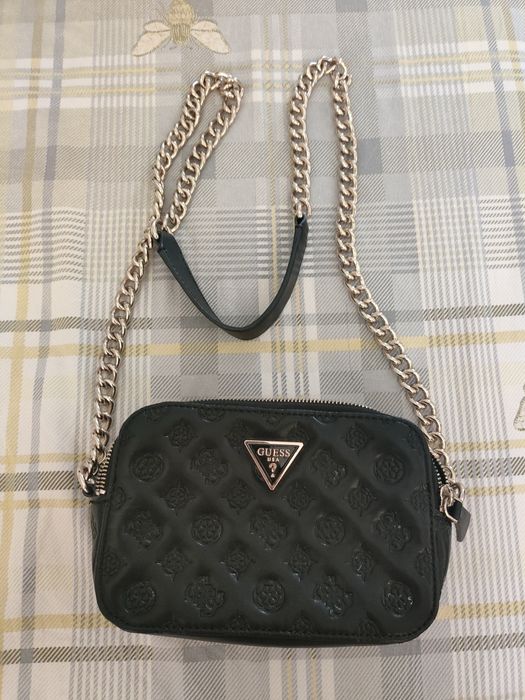 Продам сумку Guess